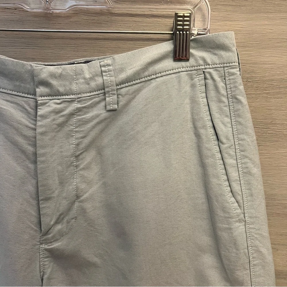 J Crew Club Pale Blue Flat‎ Front Chino Shorts Size 32” Good Condition
